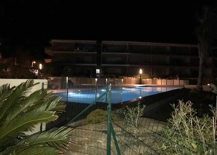 Vue Piscine Solenzara Résidence Mare Festa B132 Appartement *