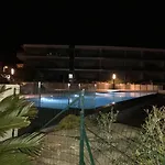 Vue Piscine Solenzara Résidence Mare Festa B132 Appartement *
